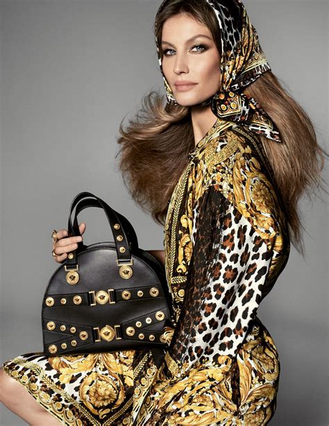 versace model deutsch|Versace supermodel photos.